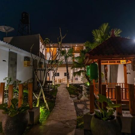 Fredelia Homestay Bromo Exterior foto